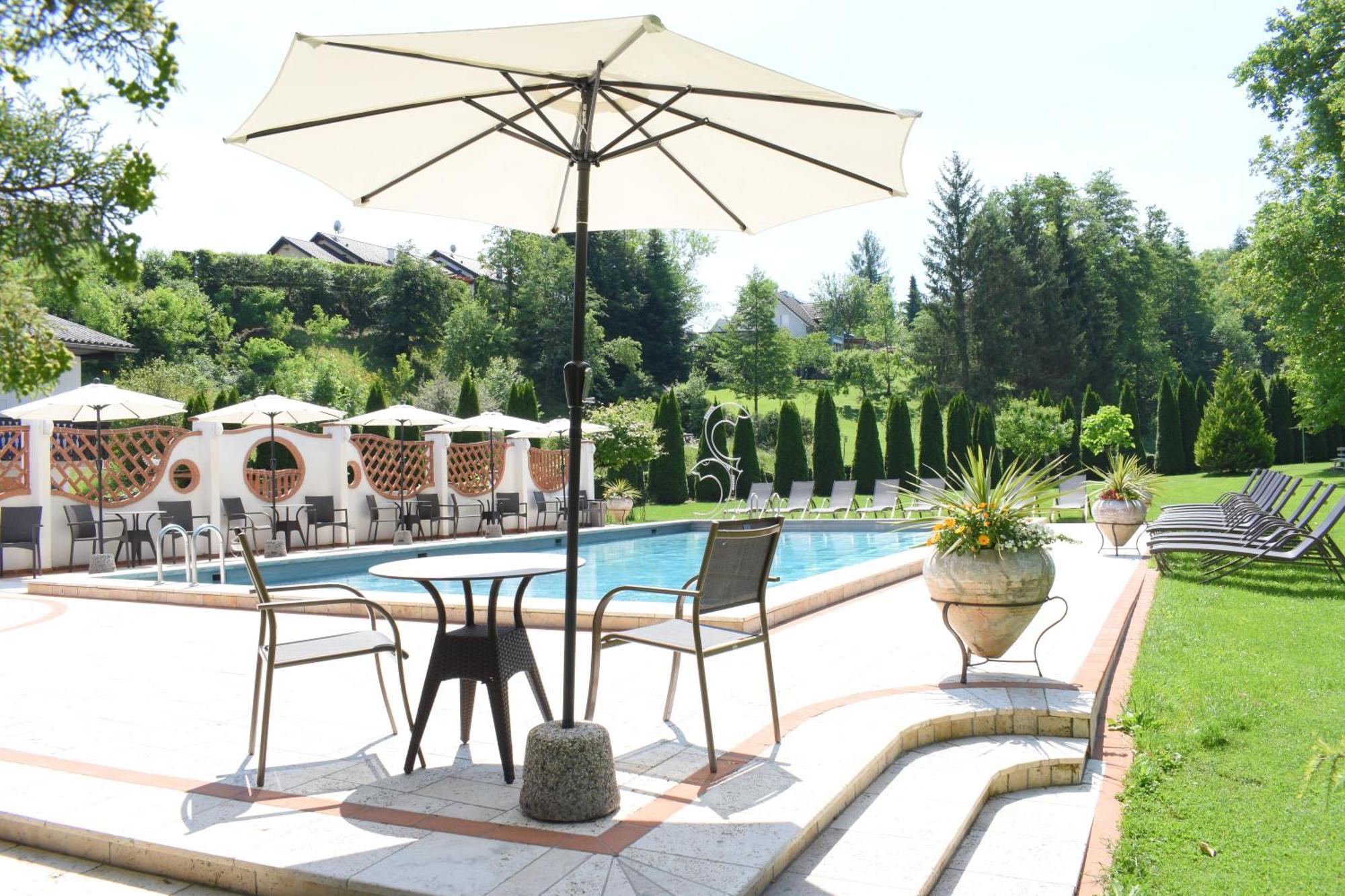 Gartenhotel Kloepferkeller Eibiswald Luaran gambar